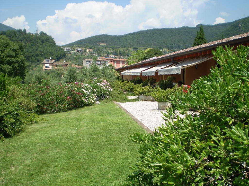 Agriturismo Renzano garden apartments Salò Camera foto